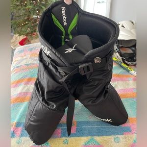 Reebok Ice Hockey Pants, Youth Medium